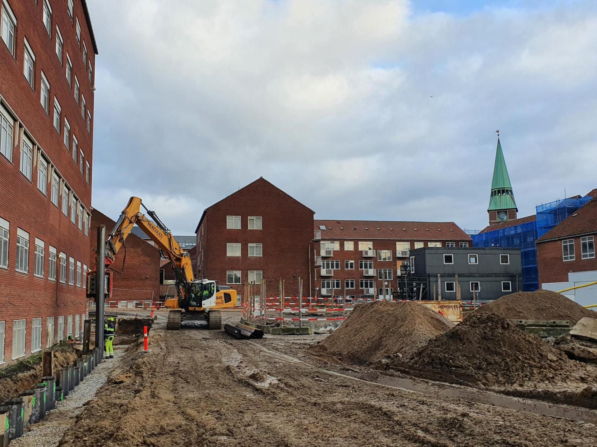 Aarhus Kommunehospital bliver omdannet til nyt campus under Aarhus Universitet, som ligger lige overfor.