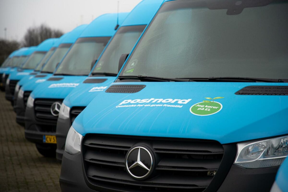 25 eksemplarer af den el-drevne varebil eSprinter blev leveret til PostNord lige i rette tid til julehandlen.