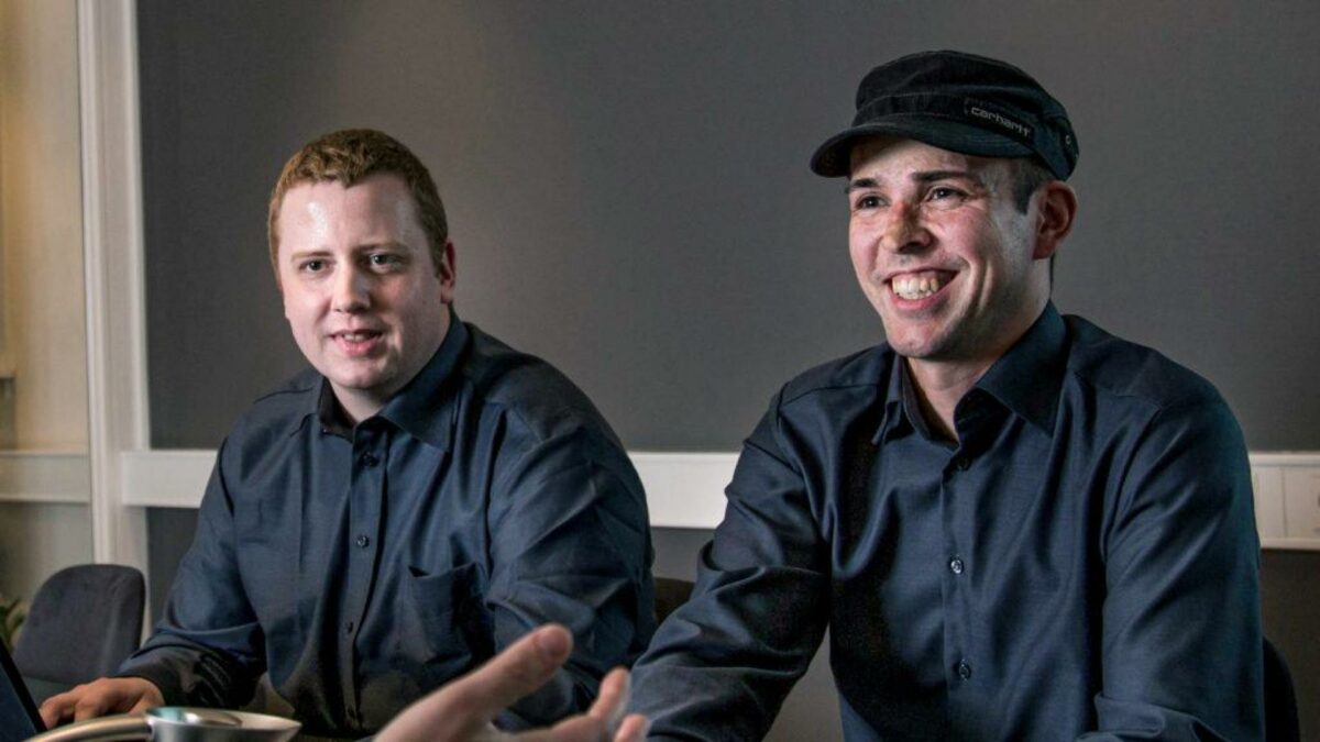Frank Rasmussen og Sean Knowlton er henholdsvis forretningsansvarlig og kundeansvarlig i det nye IT34 A/S, der er en del af Danmarks største landinspektørfirma, LE34. Foto: PR.