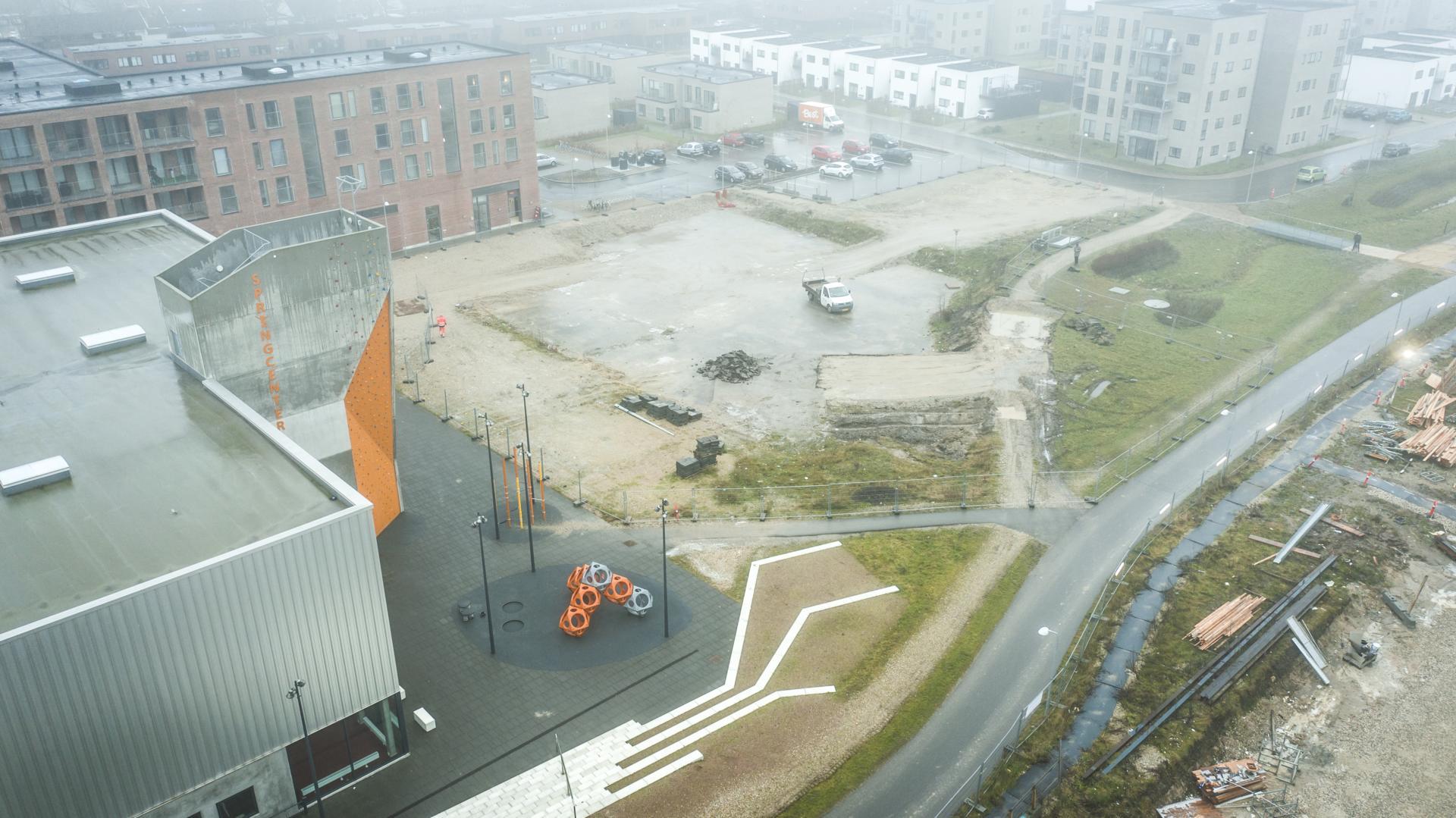 Området hvor Skoleparken skal ligge. Foto: Ulrik M. Eriksen.