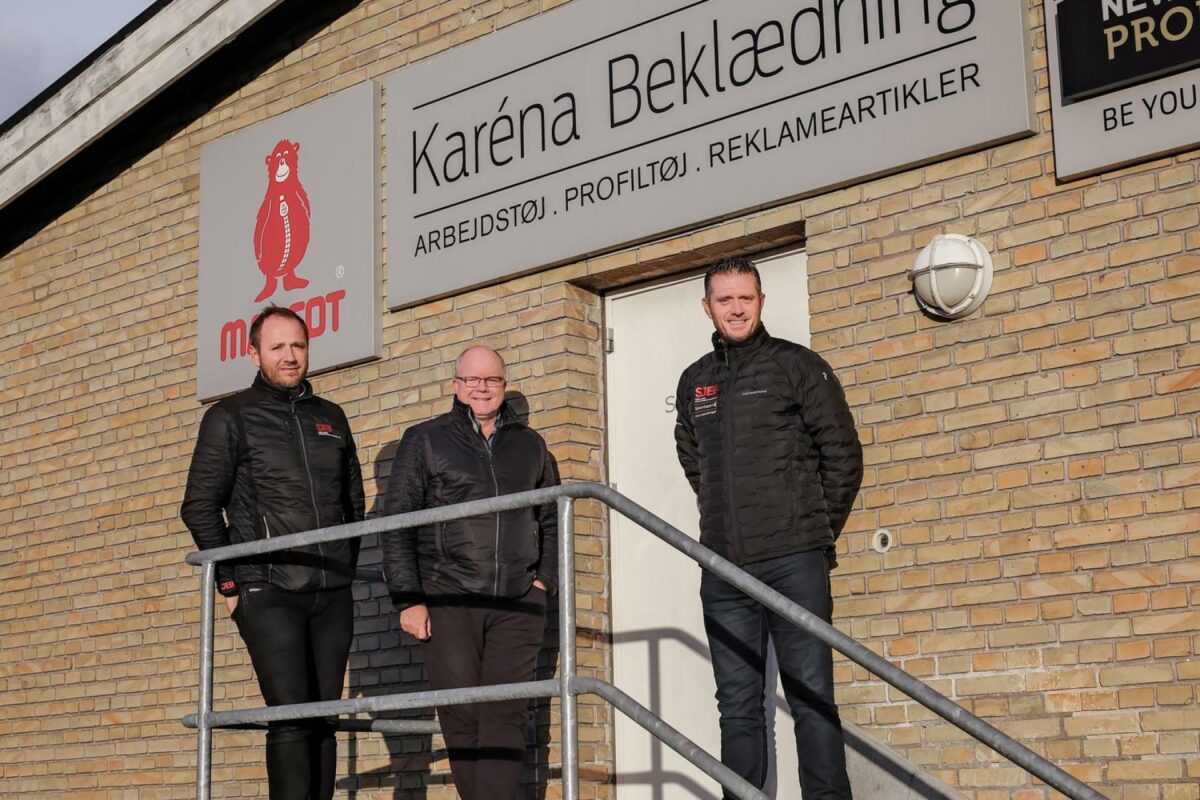 SJEB overtager Karena Beklædning. Pressefoto.