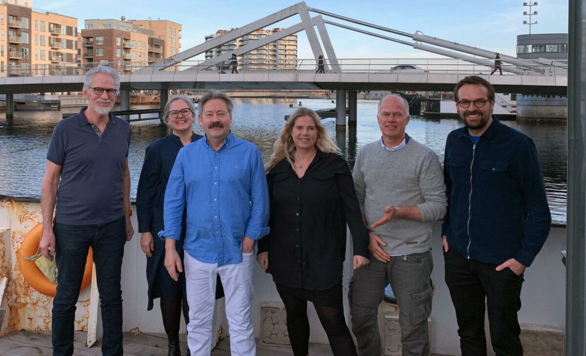 Fra venstre: Karl Aurvig-Huggenberger, Marianne Kjerkegaard Kristensen, Henrik Lind, Karin Elbek, Anders Johansen og Claus Jensen. Foto: Rum.