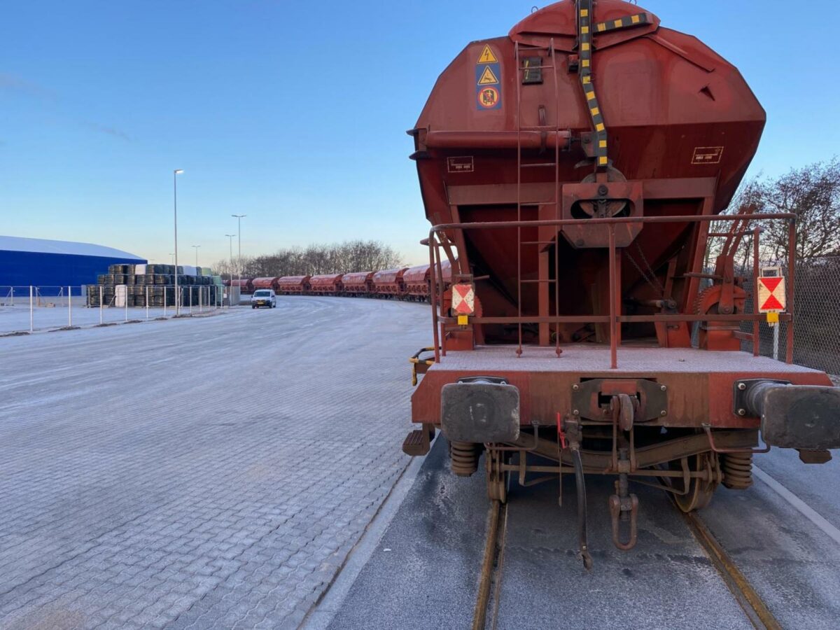 Terminalen er allerede taget i brug til håndtering af den stigende mængde gods, der ankommer med tog til Aalborg havn fem gange ugentligt. Foto: Port of Aalborg.