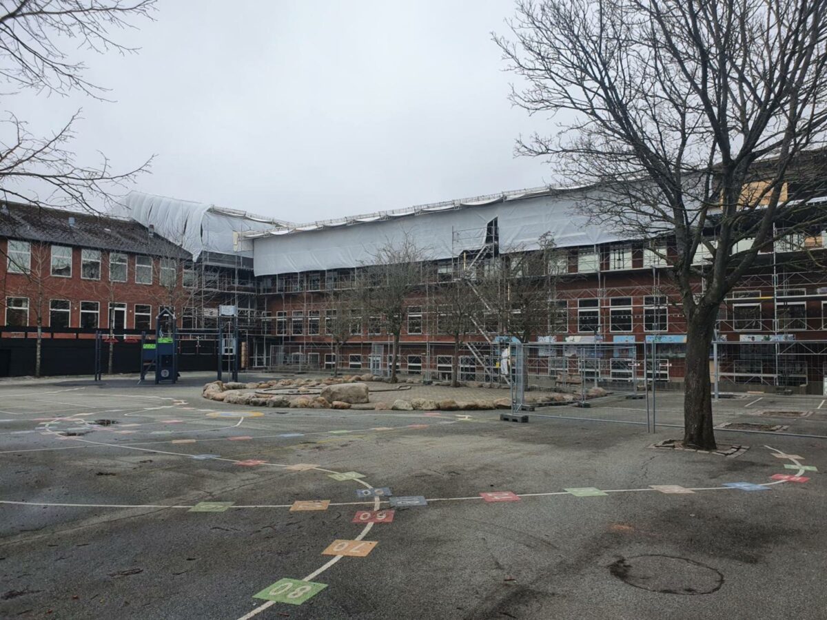 Færch & Co. er hovedentreprenør på moderniseringen af Gl. Lindholm Skole i Nørresundby, hvor to skolebygninger fra 1950'erne skal renoveres gennemgribende. Foto: Færch & Co.