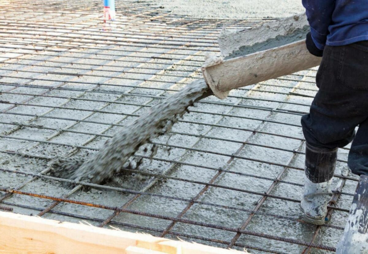 Der er masser af CO2 at spare, om man formår at sænke forbruget af den klimaskadelige gasart ved produktion af cement. Pressefoto.