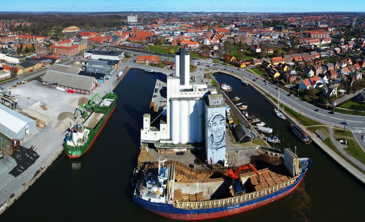 Næstved Havn skal fjernes fra bymidten og flyttes, så der bliver plads til boliger og byudvikling. Pressefoto.