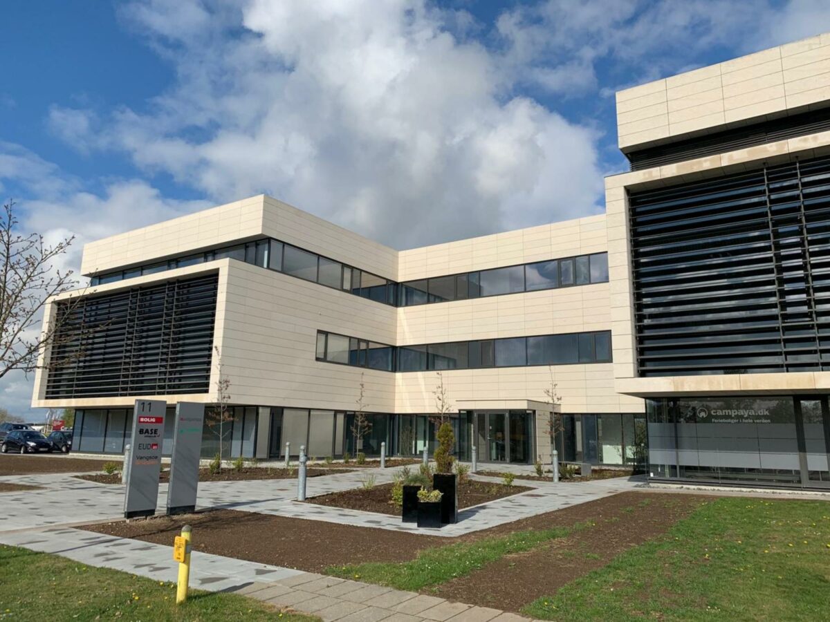 Dansk Boligbyg kan fra hovedkontoret i Horsens se ud på et mildt forretningsklima. Pressefoto.