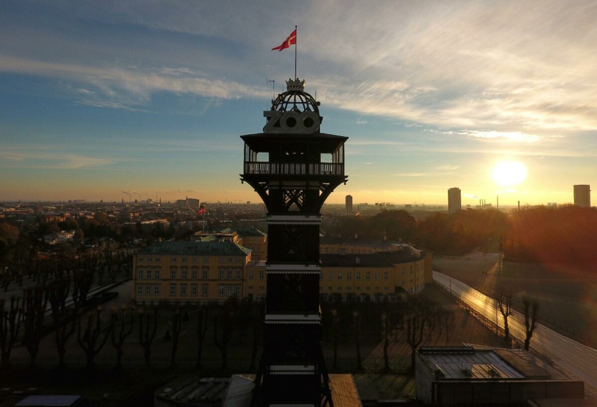 Udsigten fra Zoo-tårnet i København kan nu nydes med tørvejrsgaranti de næste 20 år. Pressefoto.