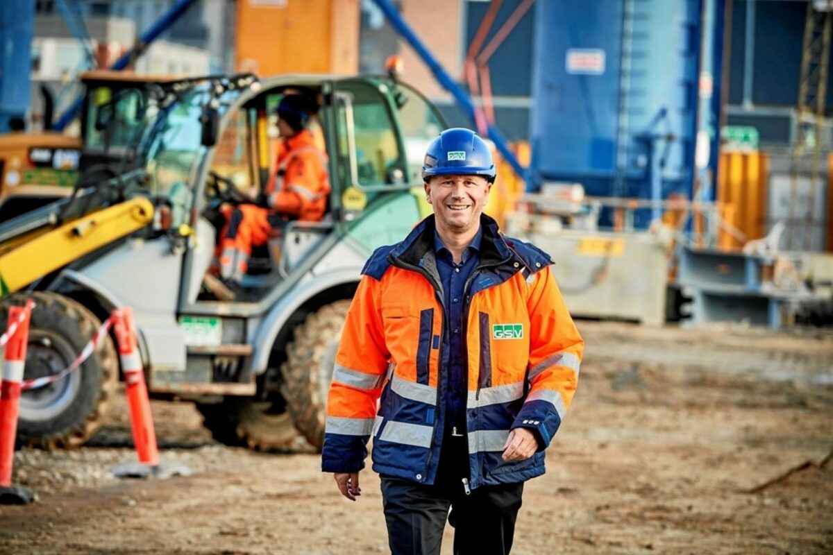 CEO i GSV, Dan O. Vorsholt: - I GSV har vi indflydelse på, hvad der driver maskinerne, der bygger det nye Danmark. Med 'Fremtidens Byggeri 2021' vil vi igen i år sætte klimavenlige maskiner på dagsordenen.