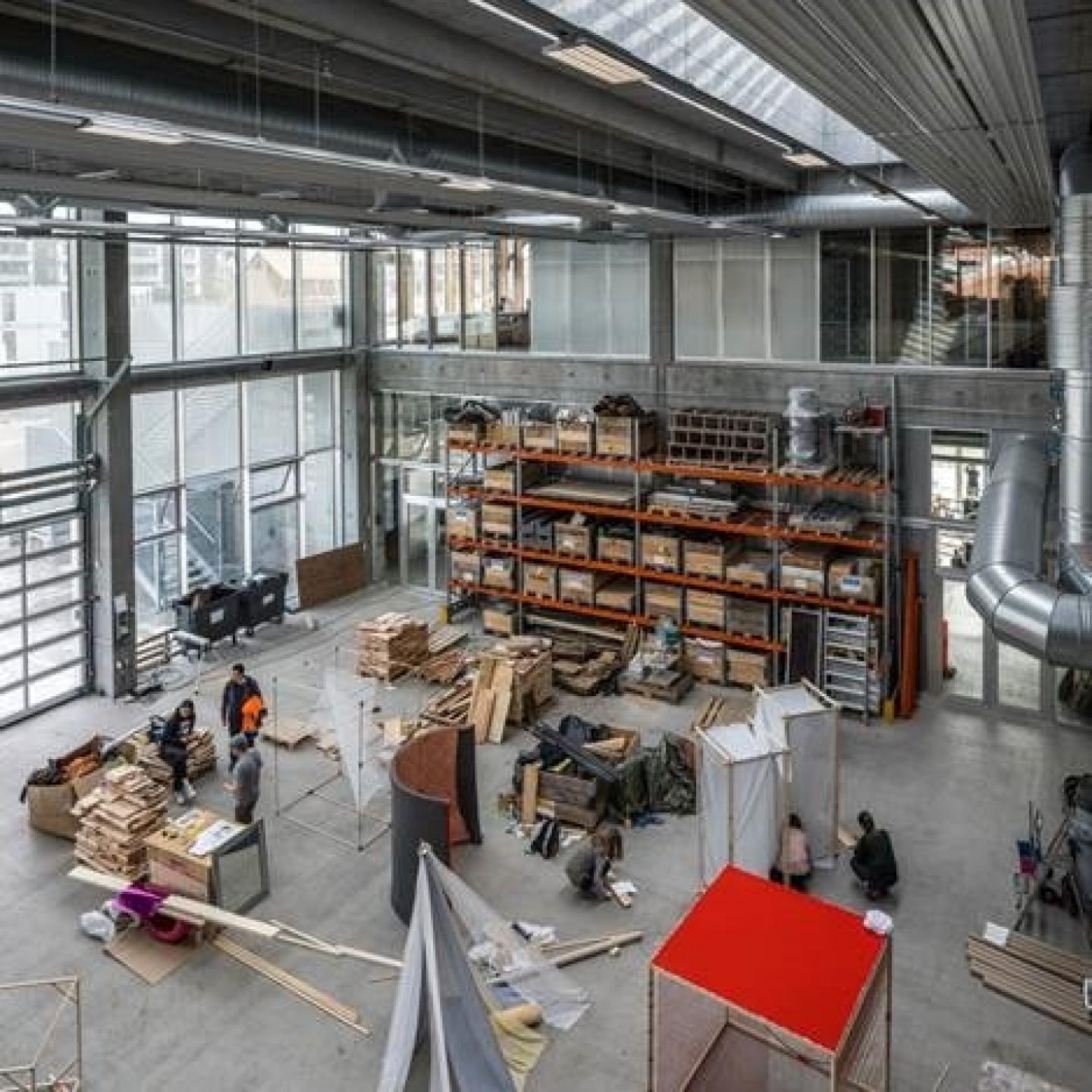 Den nye Arkitektskole i Aarhus er udformet som et værksted for arkitektureksperimenter, workshopbaseret læring og kreativ synergi. Foto: Ramus Hjortshøj.