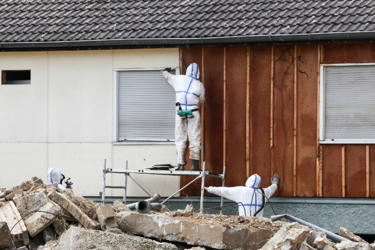 Før det blev forbudt, blev asbest brugt i en lang række bygge- og isoleringsmaterialer. Foto: Getty Images.