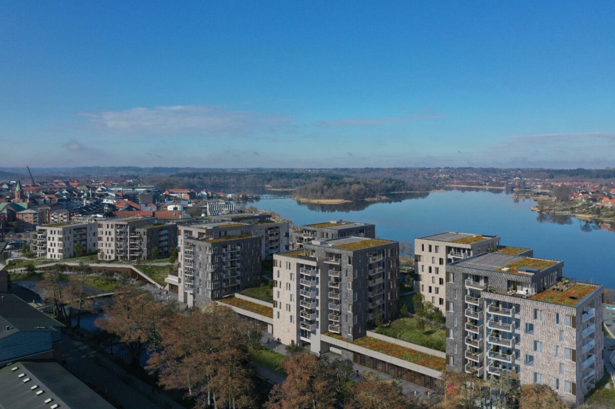 Flere og flere svanemærkede byggerier skyder i disse år op i Jylland bl.a. på Søtorvet i Silkeborg, som ses på billedet. Foto: AP Pension.