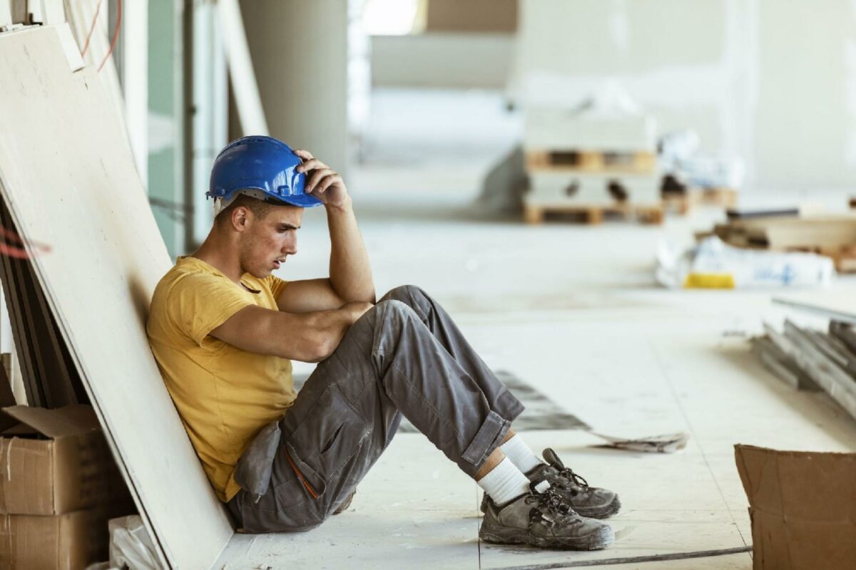 Det er ekstra hårdt at arbejde i byggeriet, når dårlig planlægning gør, at bygningen bliver lukket, inden alle byggematerialer er kommet ind. Foto: Getty Images