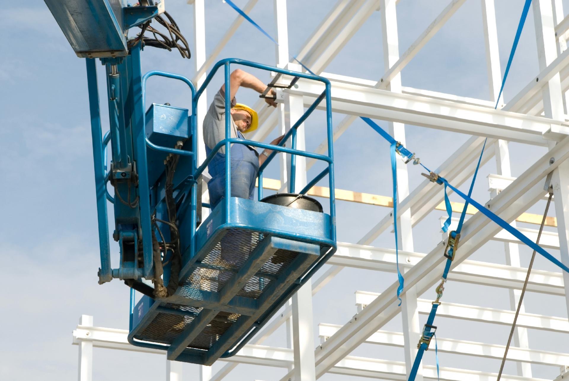 End ikke i miljøer med høj fugtighed eller i kontakt med kemikalier kræver glasfiberprofilerne vedligehold, lyder det fra Fiberline Building Profiles.