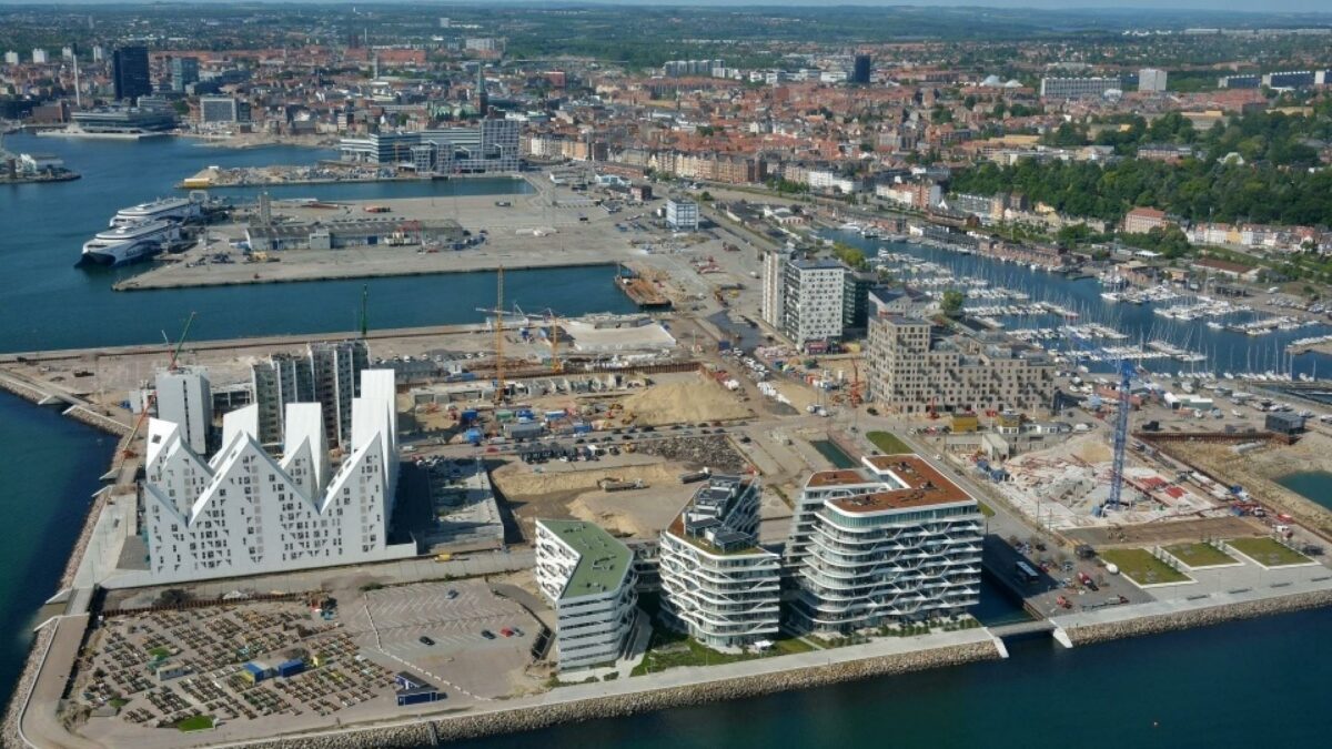 Sikkerheden øges, og æstetikken bevares på Aarhus Havn i form af flere varmesøgende kameraer, der sættes op. Foto: Colourbox.