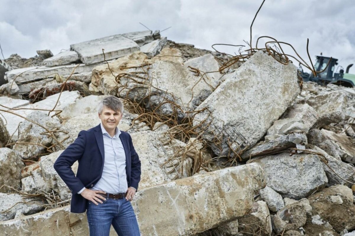 Thomas Kingo, Formand Nedriversektionen i DI Byggeri, melder nedriverne klar til at gå forrest i videndeling og erfaringsdeling til fremme af det cirkulære byggeri. Foto: Pressefoto.