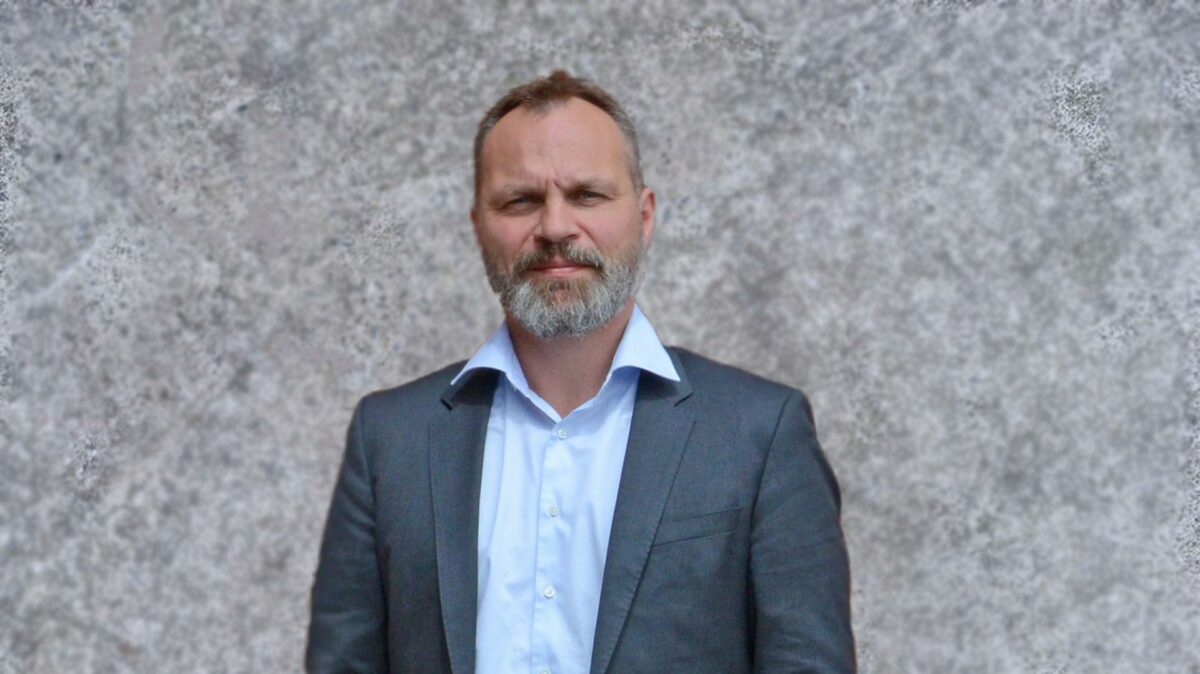 Thomas Bolding Rasmussen er en særdeles tilfreds direktør for Norconsult - og hylder sine medarbejdere for det flotte regnskab og væksten i virksomheden. Foto: Pressefoto.
