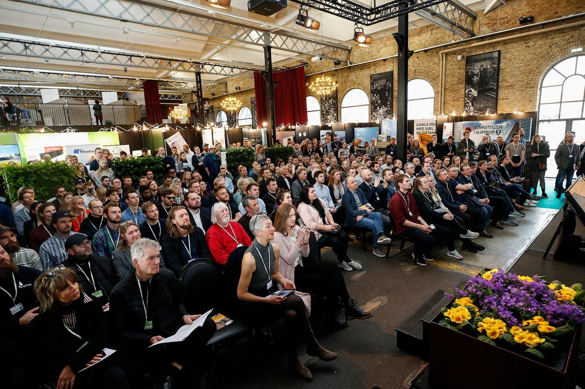 På Centralværkstedet i Aarhus kan blandt andet opleves debatten 'Hvordan påvirkes byggeri af de nye klimakrav', som faciliteres af Green Building Council onsdag den 15. juni.