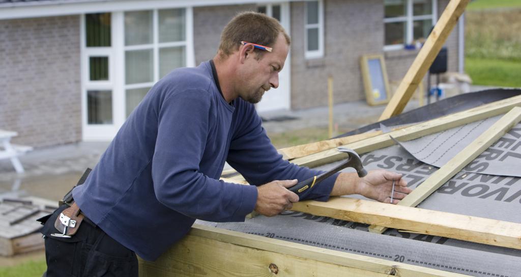 Antallet af præsterede arbejdstimer i branchen faldt med 2,9 mio., svarende til et fald på 1,2 pct. Foto: Colourbox.