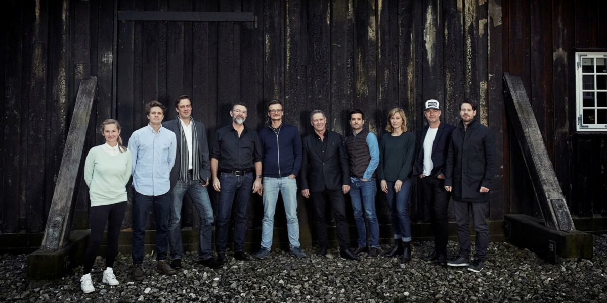 3XN. Foto fra venstre mod højre: Marie Hesseldahl Larsen, Audun Opdal, Morten Stahlschmidt, Torben Østergaard, Stig Vesterager Gothelf, Kim Herforth Nielsen, Fred Holt, Jeanette Hansen, Kasper Guldager Jensen og Jan Ammundsen. Pressefoto.