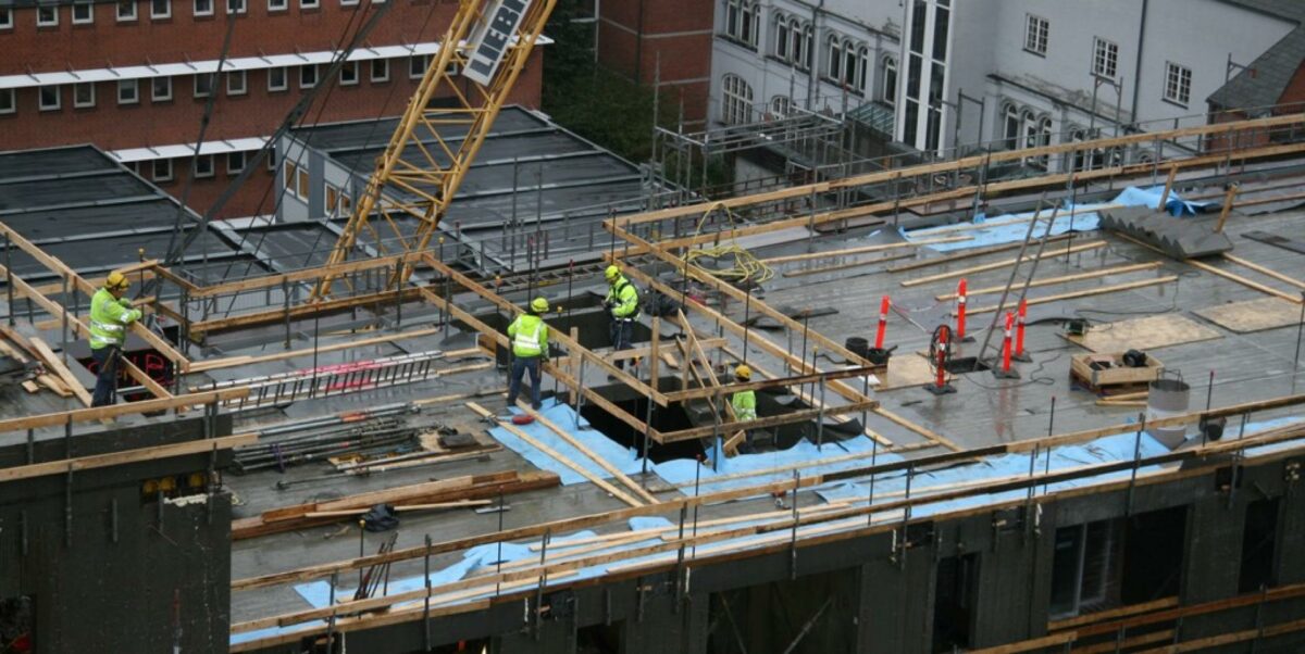 Bygningsarbejderne hører til blandt de flittigste grupper. Foto. Torben Jastram.
