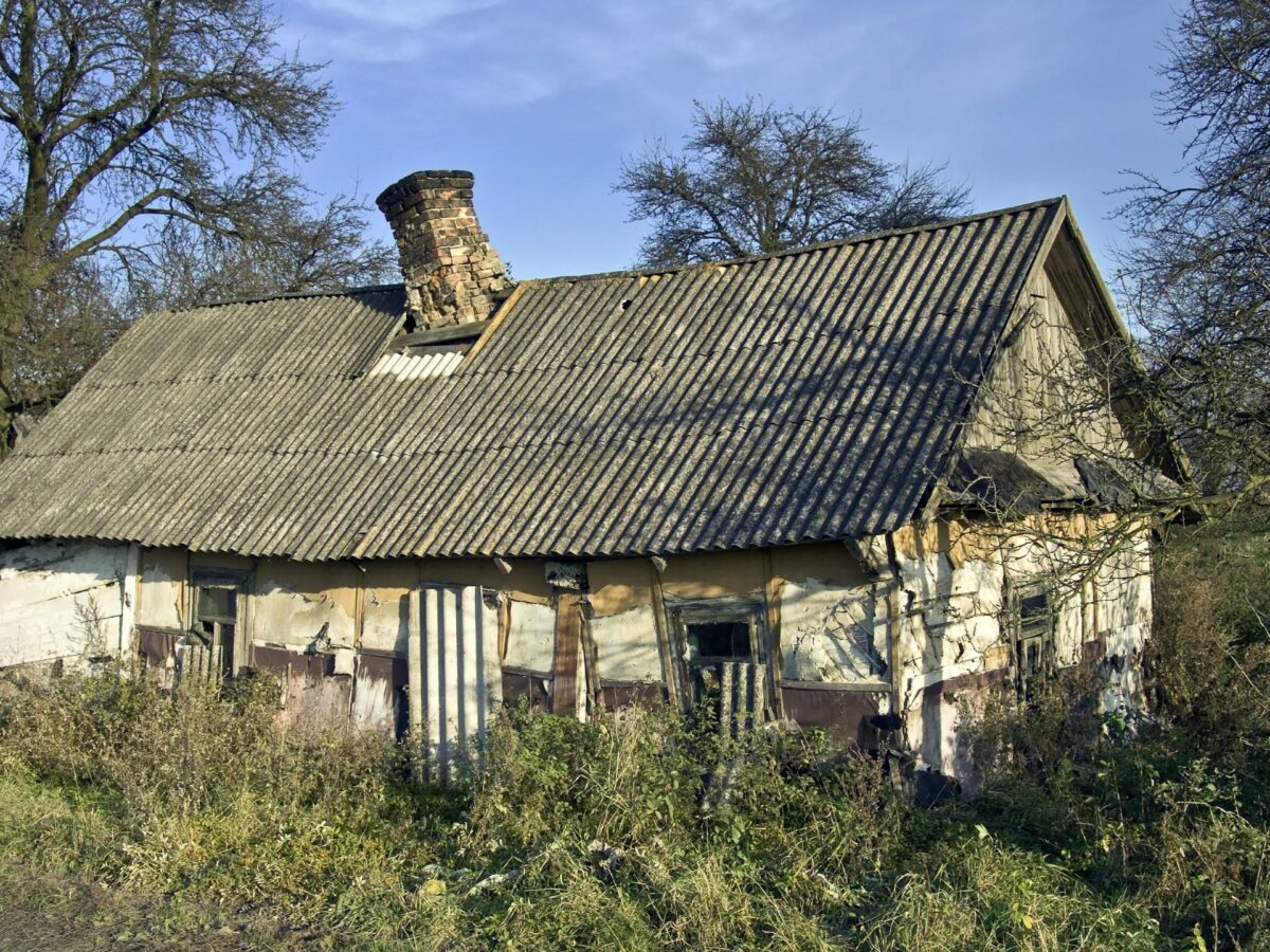 Det er kommunerne, som skal sørge for, at Byggelovens regler om "sømmelig stand" overholdes. Foto: Colourbox.