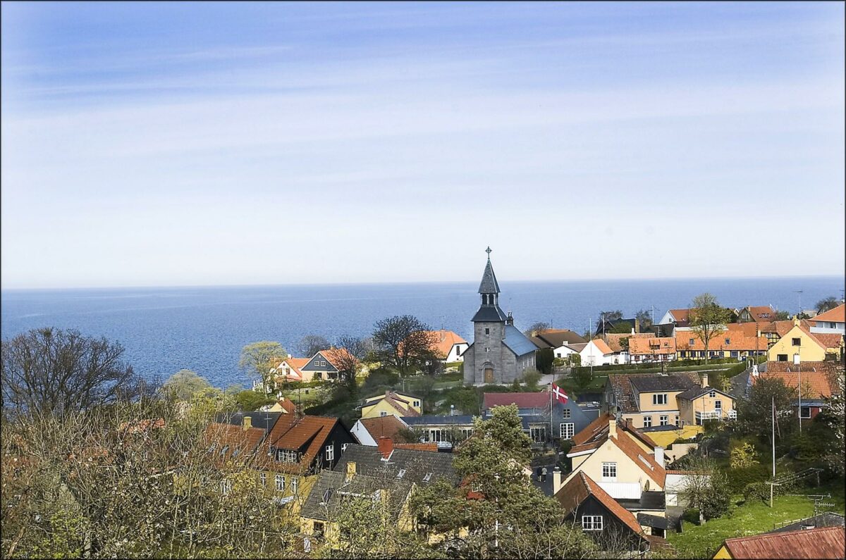 Generelt er radonproblemet størst mod øst - ikke kun på Bornholm, her er det Gudhjem, men i alle landsdele. Altså Østjylland, Østfyn og det østlige Sjælland. Foto: Colourbox.