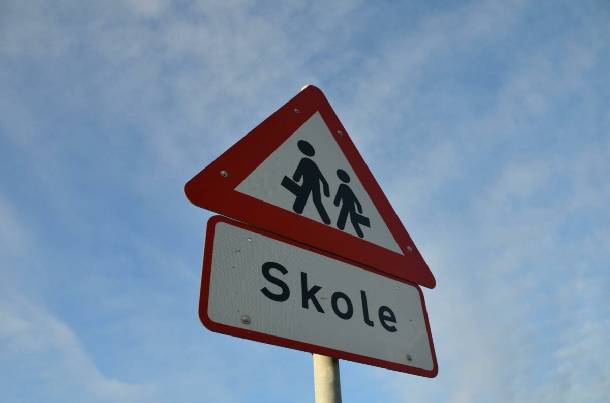 Midtconsult understreger, at de ikke er skyld i den nedstyrtningstruede skole. Foto: Colourbox.