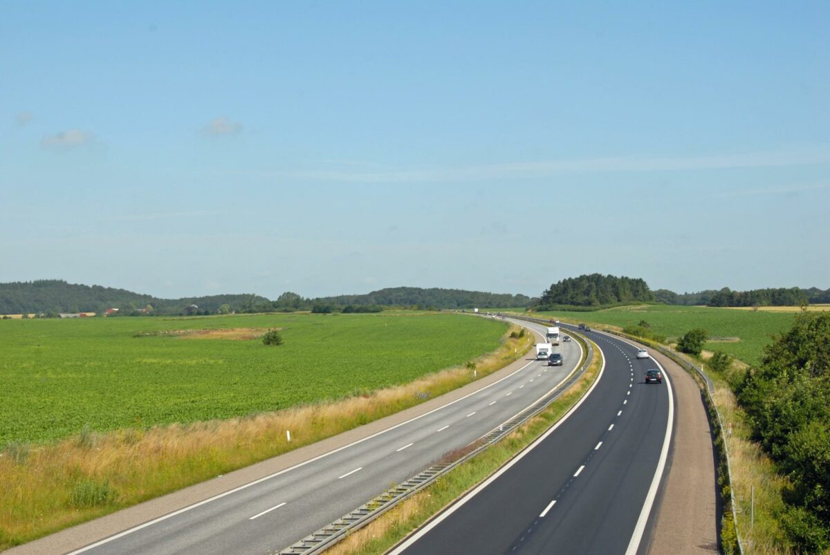 Et nyt lovforslag fra transportministeren udgør første skridt mod en Kalundborgmotorvej. Foto: Colourbox.