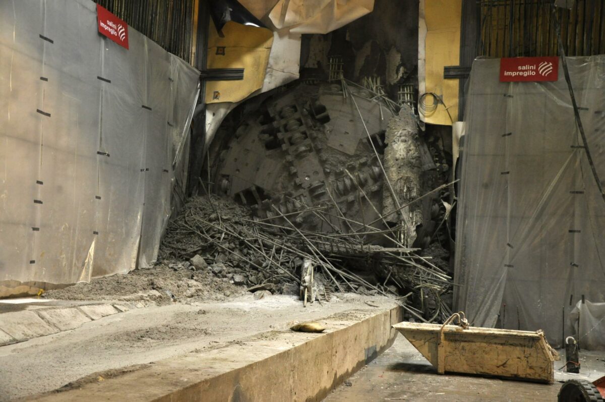 Fagbevægelsen er langt fra tilfreds med forholdene hos den italienske hovedentreprenør på Metro-byggeriet. Arkivfoto: Metroselskabet.