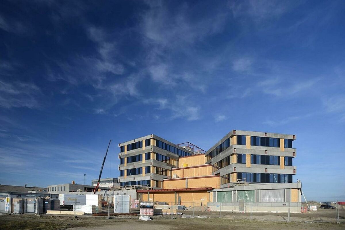 I dag er der rejsegilde ved det nye havnecenter i Aarhus. Foto: C.F. Møller.