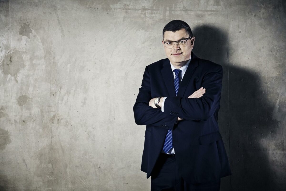 Det er en kæmpe cadeau, at Apple blandt mange bejlere vælger Danmark, siger handels- og udviklingsminister Mogens Jensen. Pressefoto.