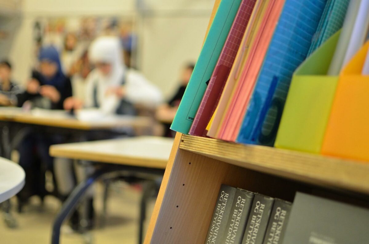 Der skal mere bevægelse ind i skoledagen, og i den forbindelse skal Mosedeskolen i Greve Kommune ombygges. Foto: Colourbox.