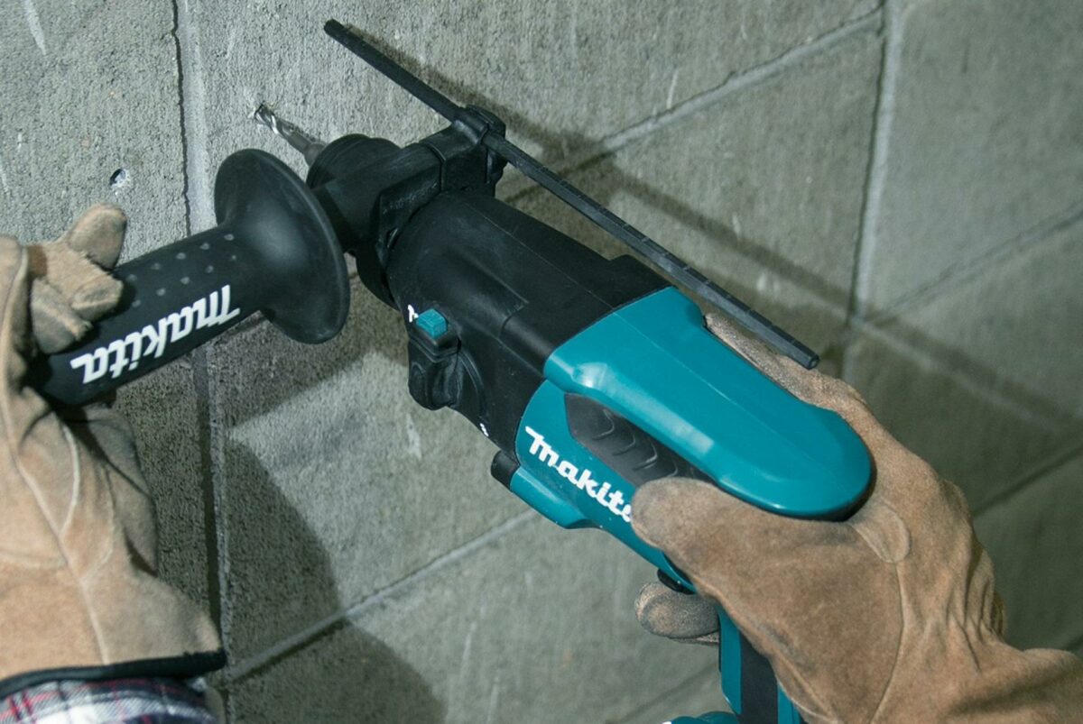 Makita er klar med den nye akku-borehammer DHR165Z. Pressefoto.