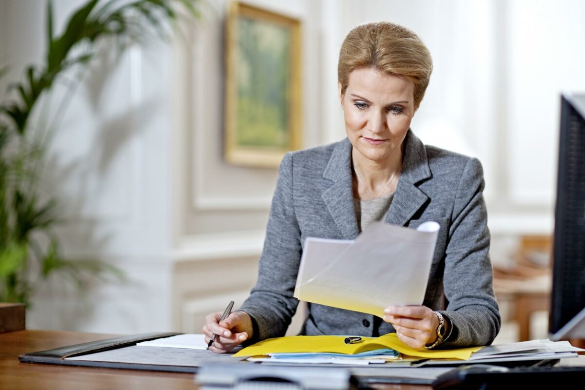 Regeringen har planer om at lade private virksomheder tage sig af byggesagsbehandling, fortalte statsministeren, da hun tidligere i dag åbnede Dansk Byggeris Årsdag. Arkivfoto: Agnete Schlichtkrull.