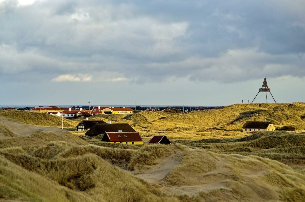 Der bliver blandt andet lettere adgang for byggeri og anlæg i kystnærhedszonen. Foto: Colourbox.
