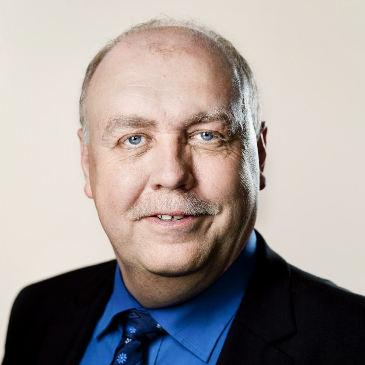 - Denne valgkamp skal lave et skifte i tyngden på investeringerne. Virksomhederne og medarbejderne sukker efter bedre veje, siger Kristian Pihl Lorentzen (V). Foto: ft.dk.