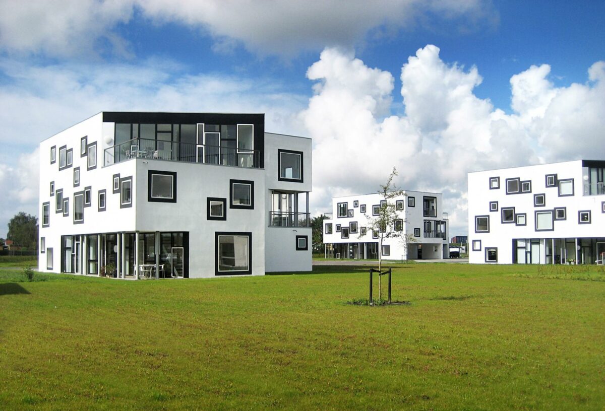 Det er vigtigt at fokusere på andet og mere end energi og energieffektivitet, når man bygger huse i dag, mener AktivHus Danmark. Foto: Colourbox.