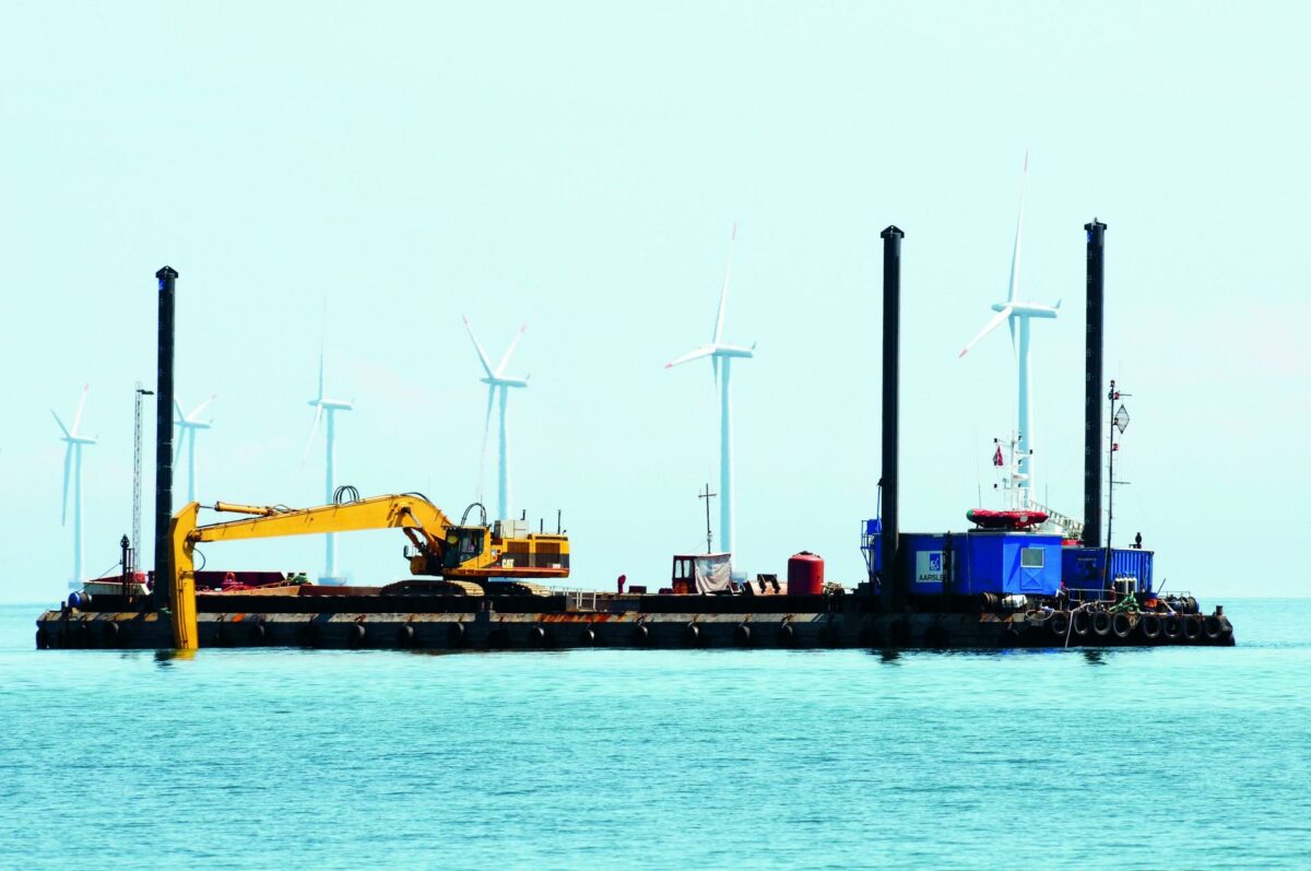 Aarsleff skal i gang med at etablere et pælefunderet kajdæk i havnen i Visby på ferieøen Gotland i Østersøen. Foto: Per Aarsleff A/S.
