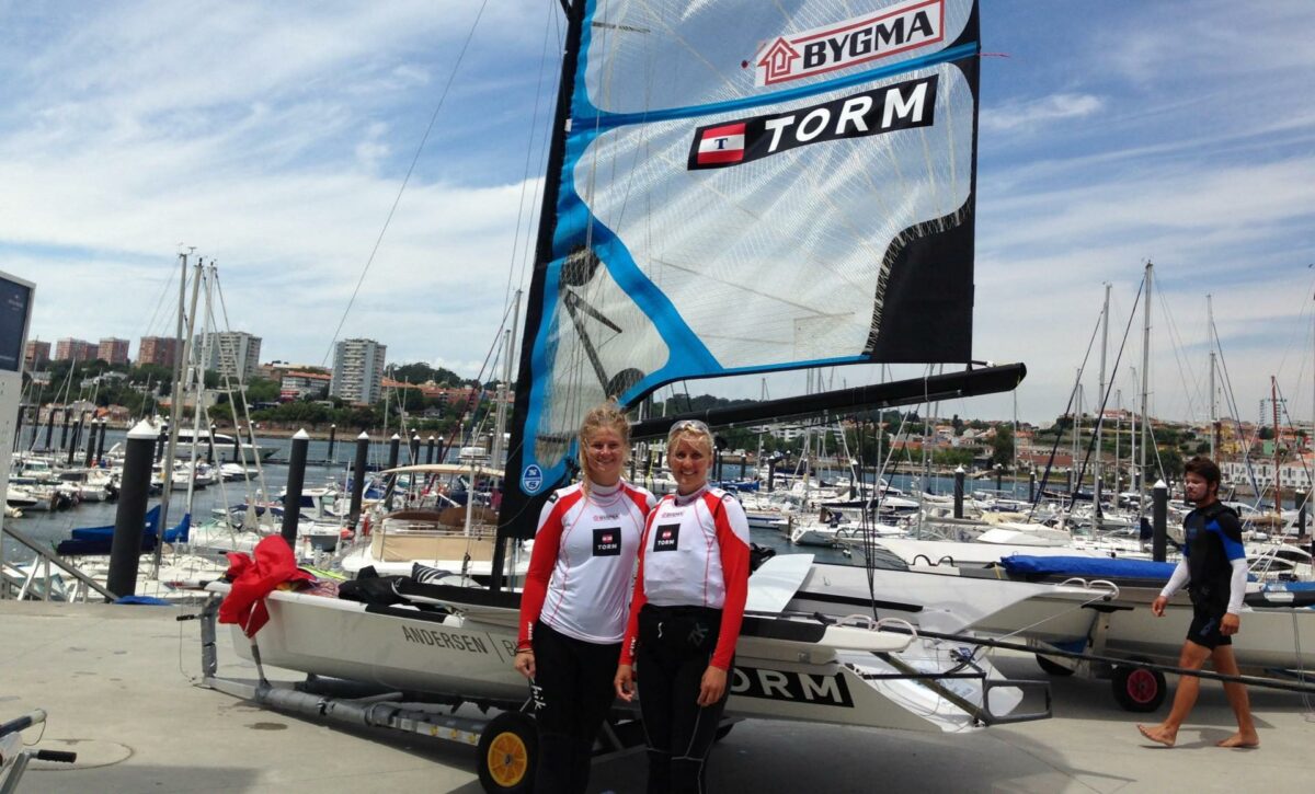Bygma er gået ind i et sponsorat af de to 49er sejlere, som har OL-deltagelse i Rio som mål. Foto: Bygma.