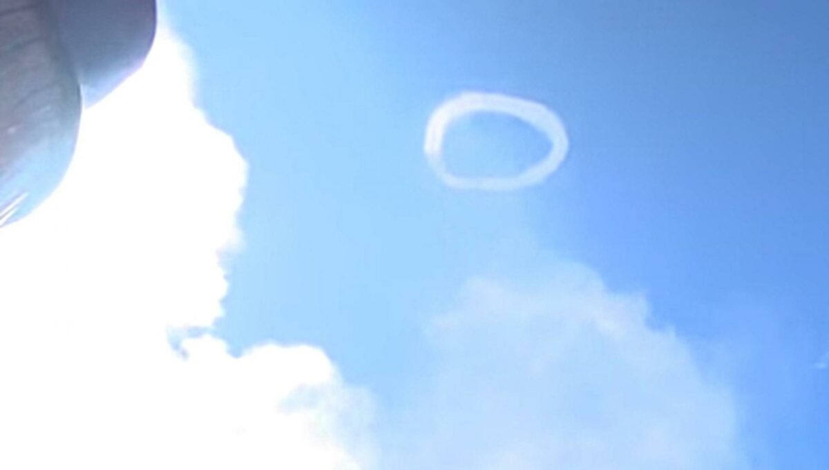 Sådan forstiller BIG sig, at Amager Ressource Center i fremtiden skal sende røgringe til vejrs. Foto: Screenshot fra video.