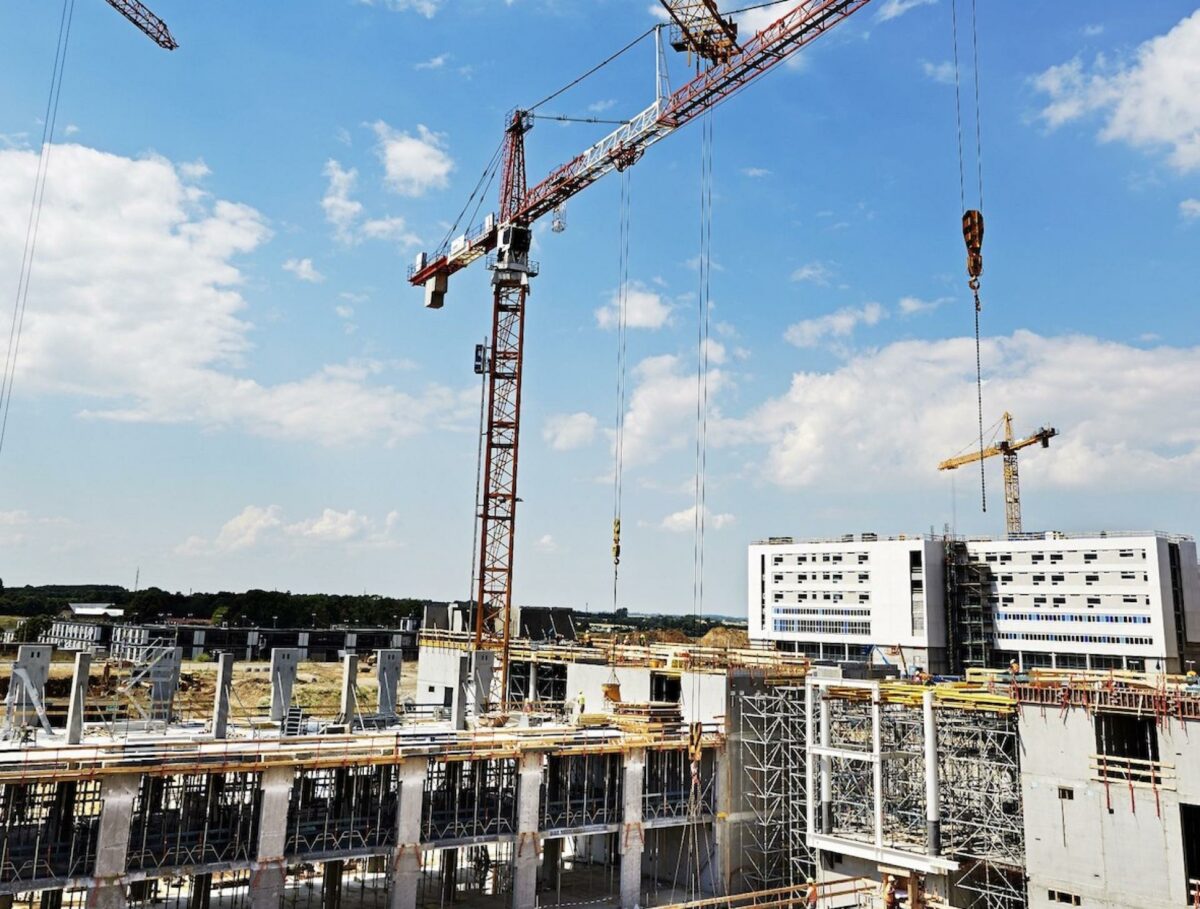 Store projekter som opførelsen af DNU i Skejby er med til at skabe masser af aktivitet i byggebranchen i Region Midtjylland. Foto: JFP.