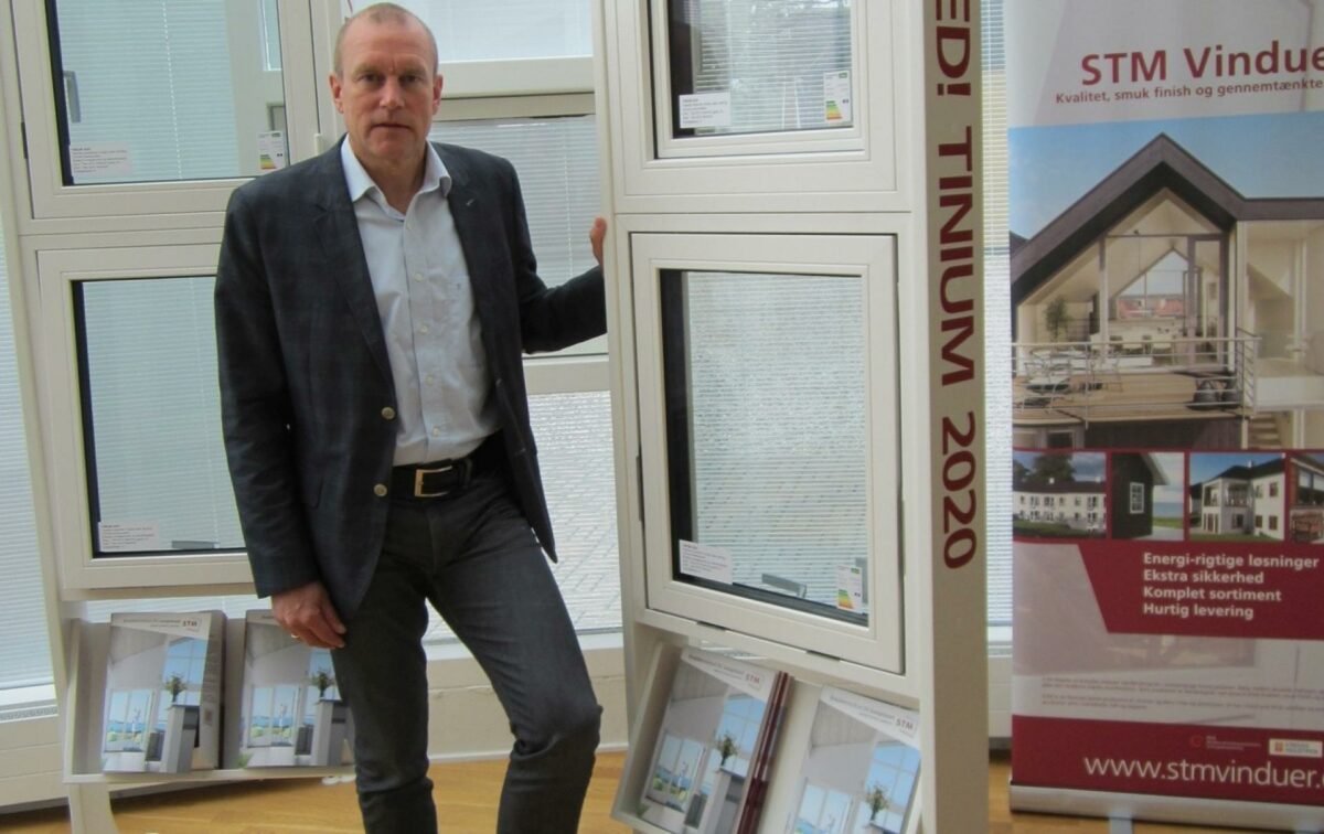 Adm. direktør i STM Vinduer, Finn Methmann, forventer øget vækst efter et resultat på 6 mio. kr. før skat i det forgangne regnskabsår. Pressefoto.