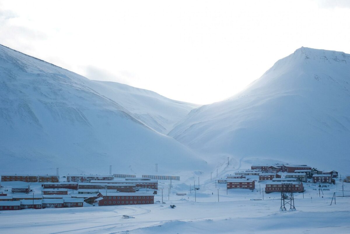 JFA skal nu binde Longyearbyen tættere sammen med byens forskerpark. Foto: Kristoffer Eng.