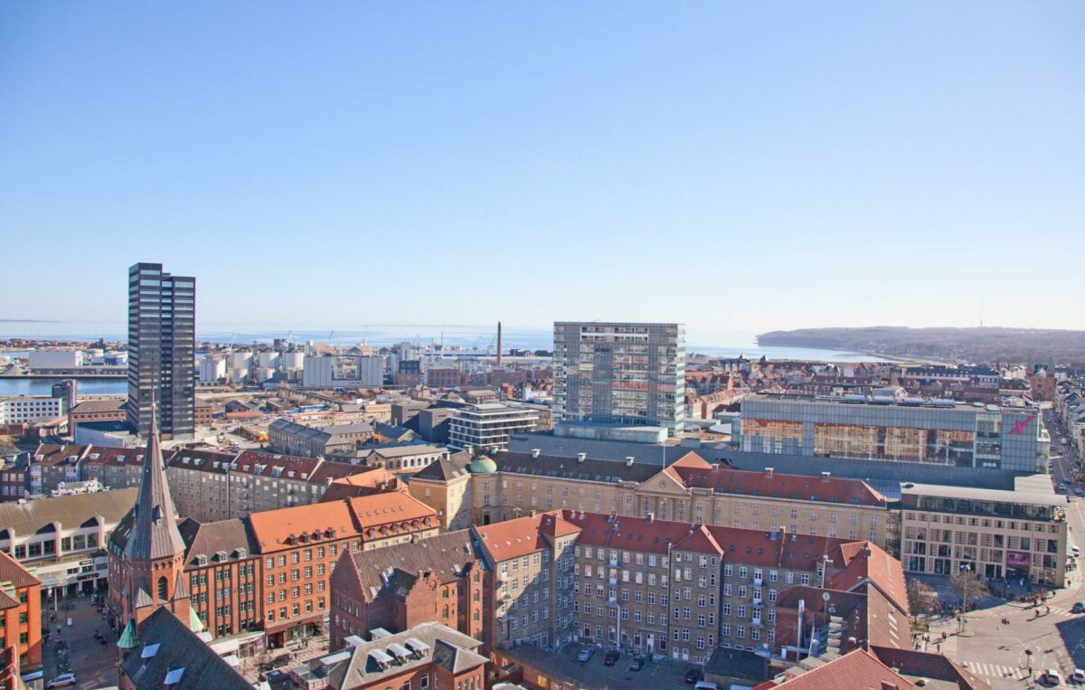 Aarhus Kommune beslutter snart at gennemføre en opgørelse over PCB i kommunens bygninger. Foto: Colourbox.