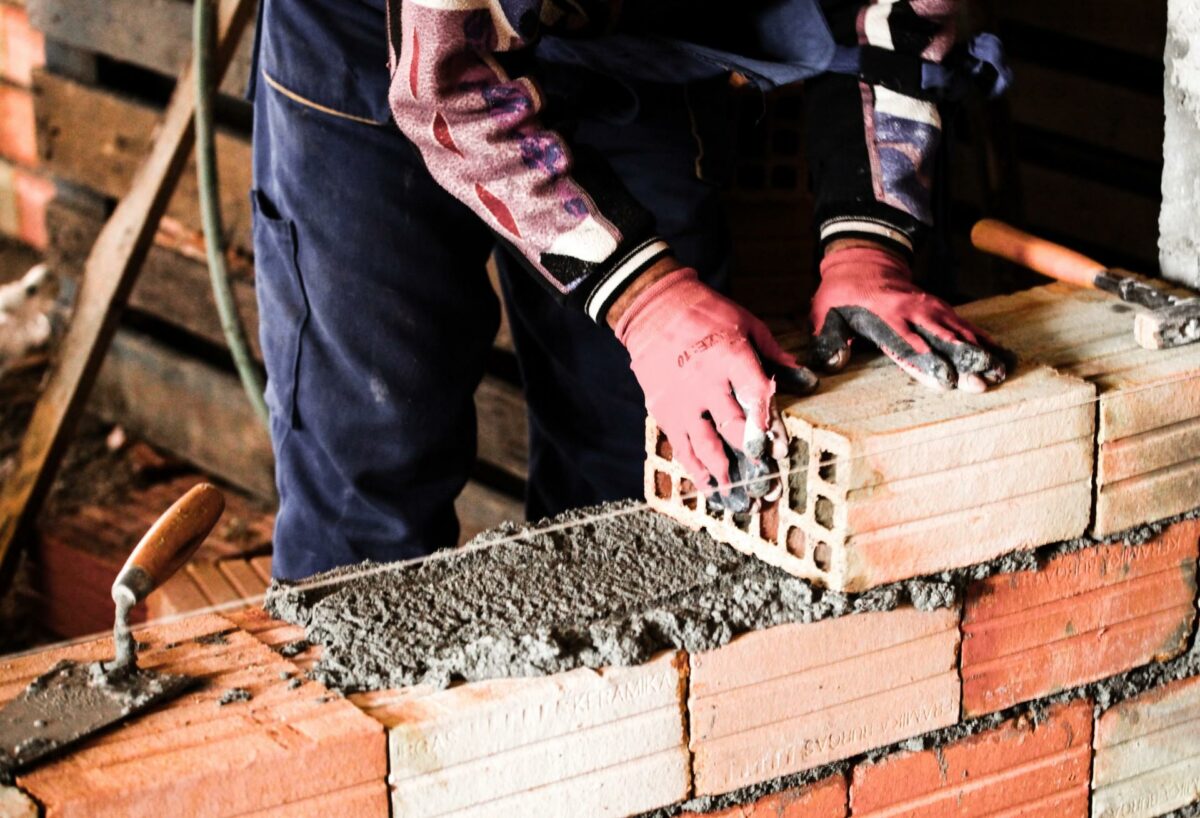 Ifølge Gunde Odgaard, sekretariatschef i BAT-kartellet, er løntilskud at foretrække frem for indslusningsløn. Foto: Colourbox.