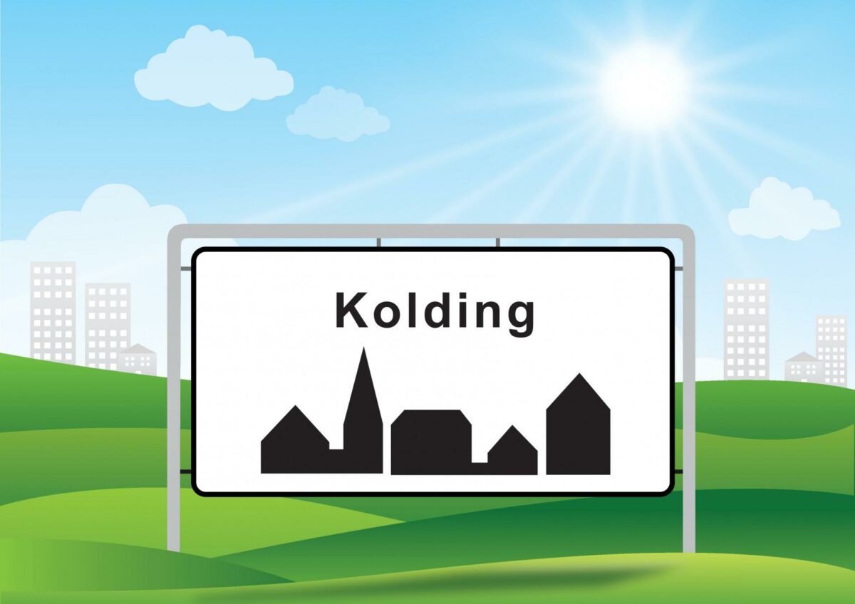 Kolding Kommune forsøger nu med gulerod frem for pisk for at sikre bæredygtige byggerier. Illustration: Colourbox.
