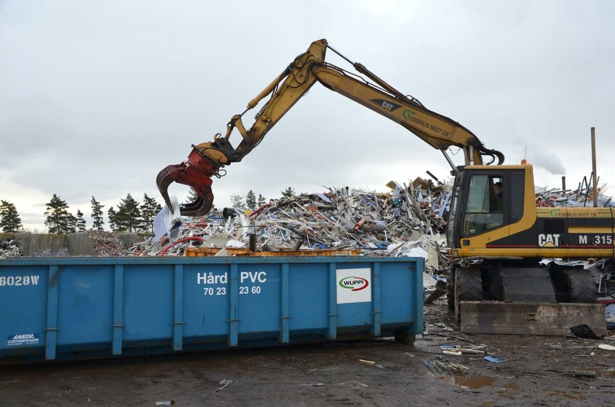 Plastmo genanvender sit PVC-affald som en del af Wuppi-ordningen. Pressefoto.
