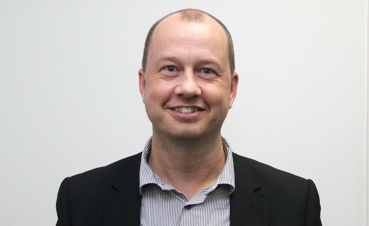 37-årige Asger Andersen er ny salgschef på Dagens Byggeri. Foto: Niels Johan Juel Jensen.