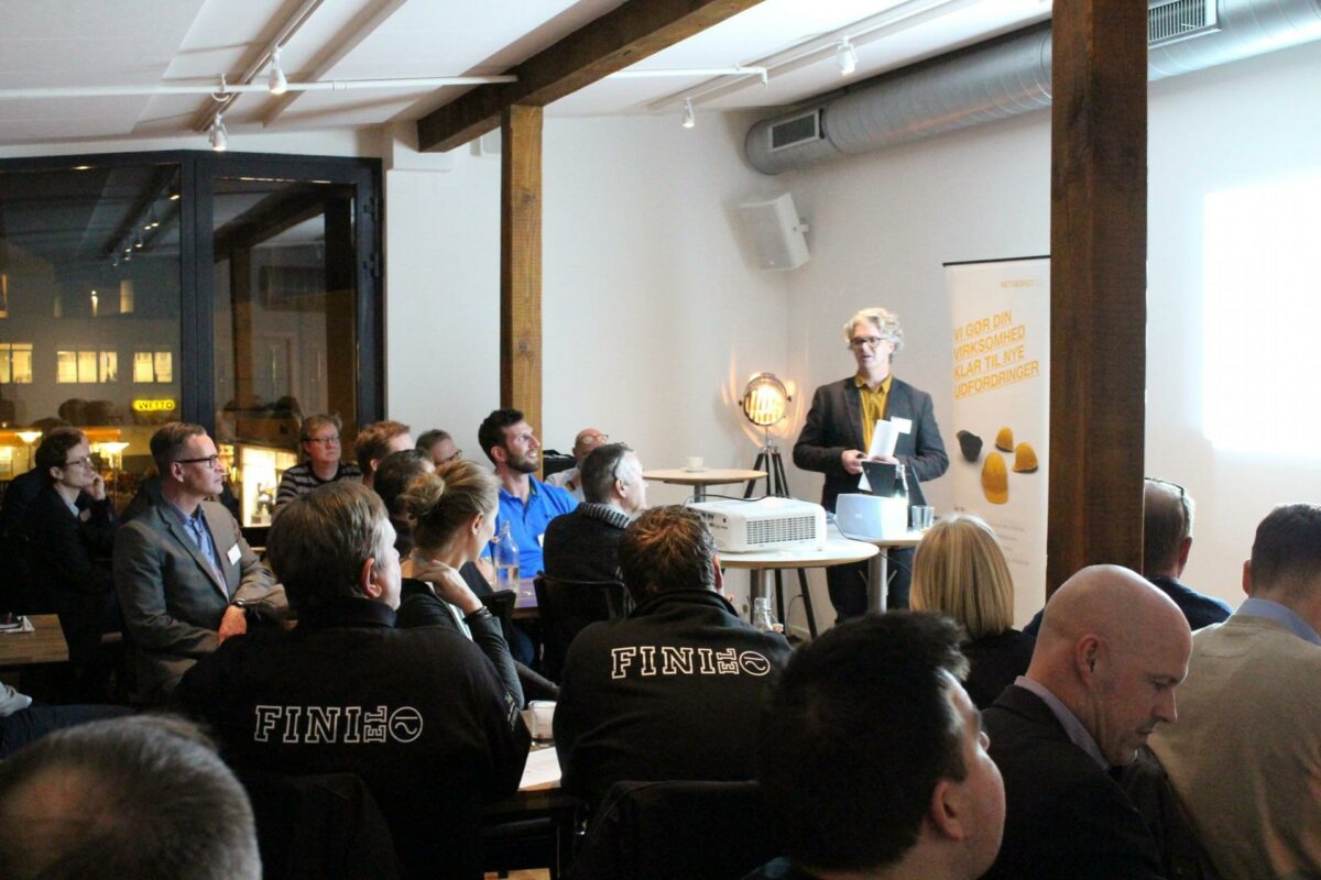 Partner i Arkitekterne Køge, Claus Boelsmand, informerede om nye projekter på tegnebrættet. Pressefoto.